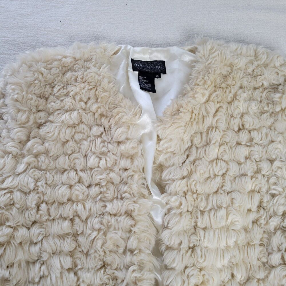 Live a Little Top Coat Jacket Womens Size Large Faux Fur Cream/White Size XL - Picture 5 of 16